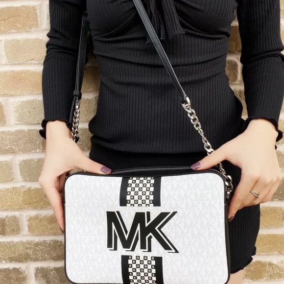 Michael Kors New York City Jet Set Large Bright - Picture 2 of 5